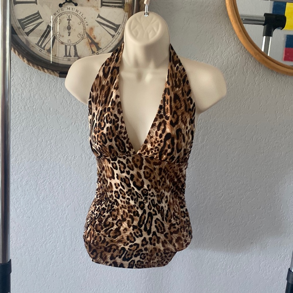 Cute leopard halter by forever 21